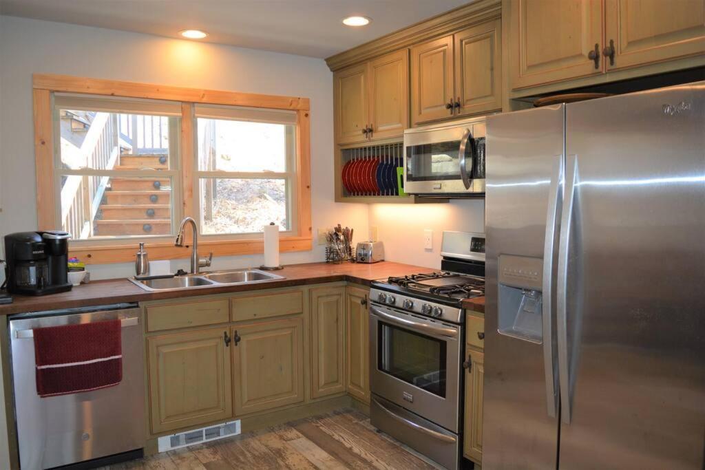 Cozy Cabin With Boosted Wi-Fi Beech Mountain Εξωτερικό φωτογραφία