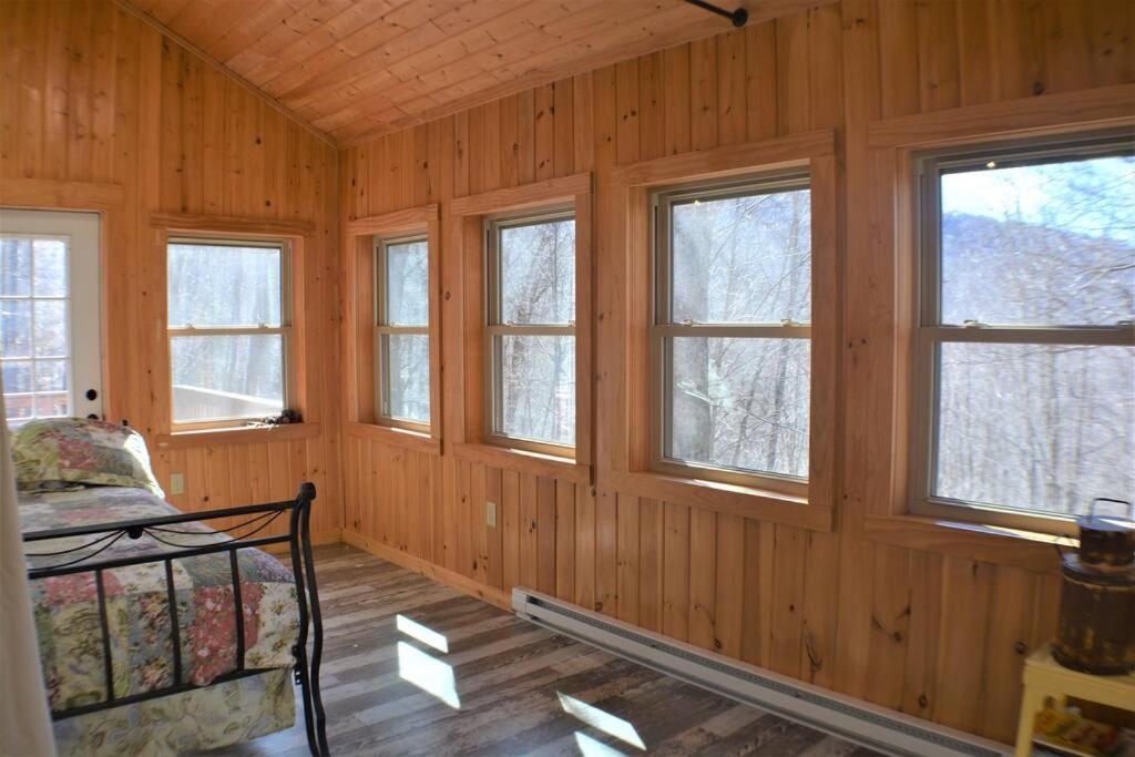Cozy Cabin With Boosted Wi-Fi Beech Mountain Εξωτερικό φωτογραφία