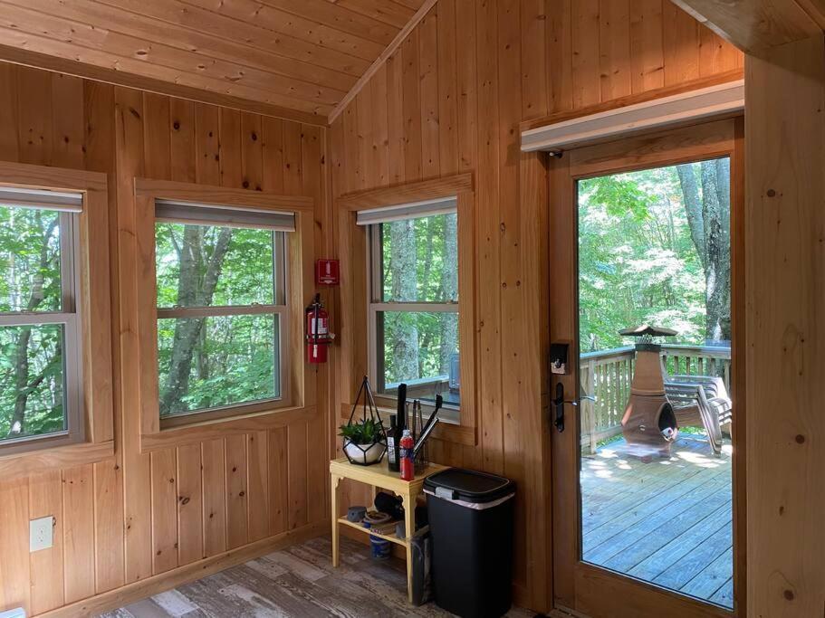 Cozy Cabin With Boosted Wi-Fi Beech Mountain Εξωτερικό φωτογραφία