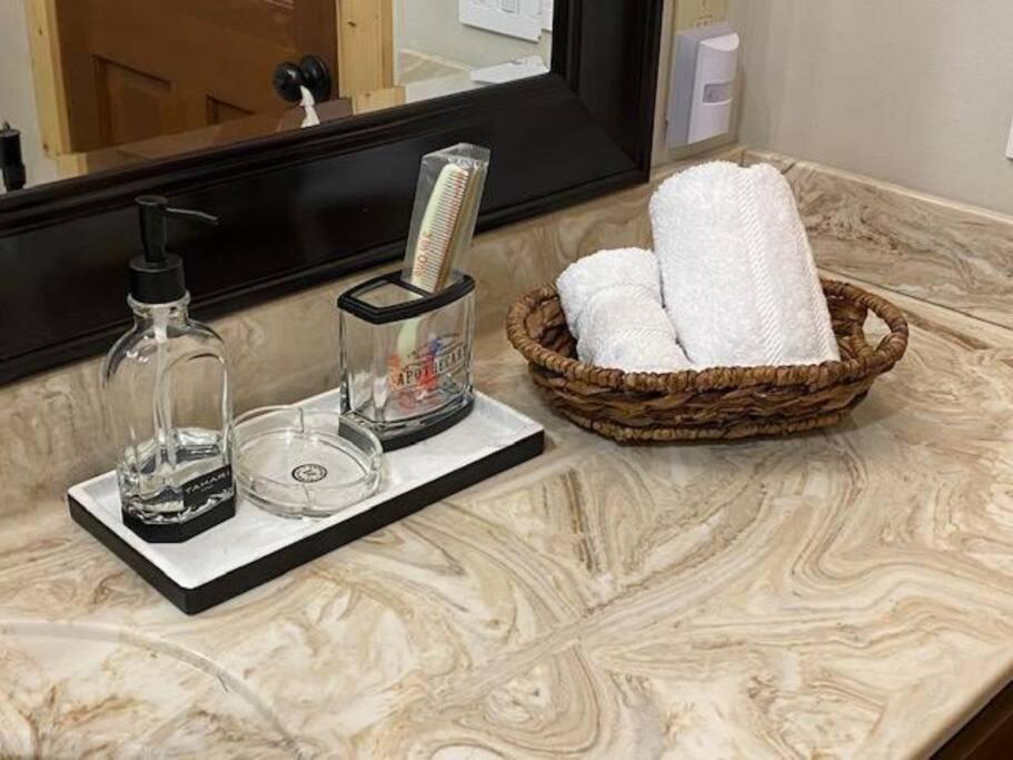 Cozy Cabin With Boosted Wi-Fi Beech Mountain Εξωτερικό φωτογραφία